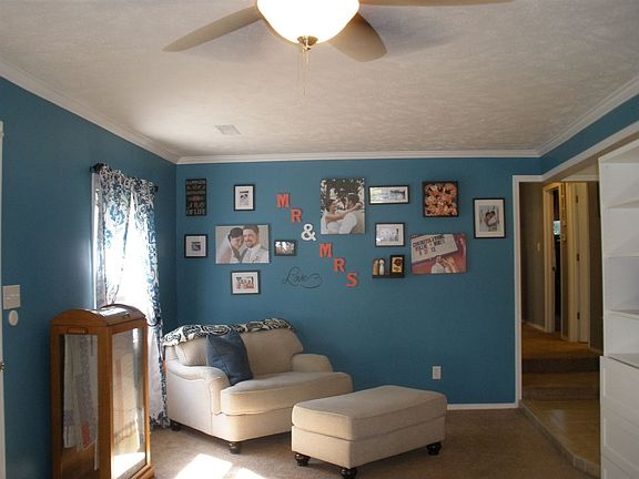 4th image of 204 N Smith St