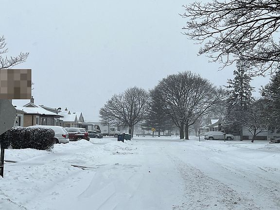 4th image of 1816 Hanover St