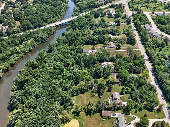 3rd image of 7186 River Rd