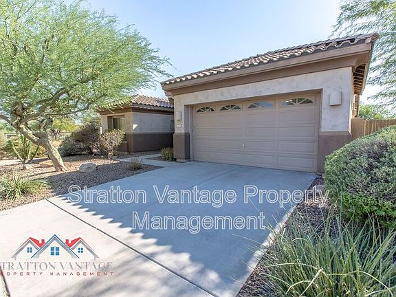 3rd image of 2404 N Raven Cir
