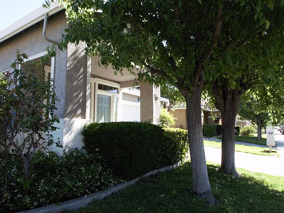 2nd image of 9297 Marlemont Cir
