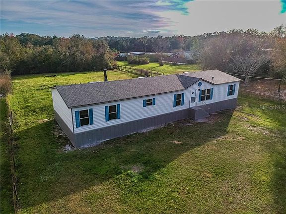 2nd image of 4921 Pheasant Dr