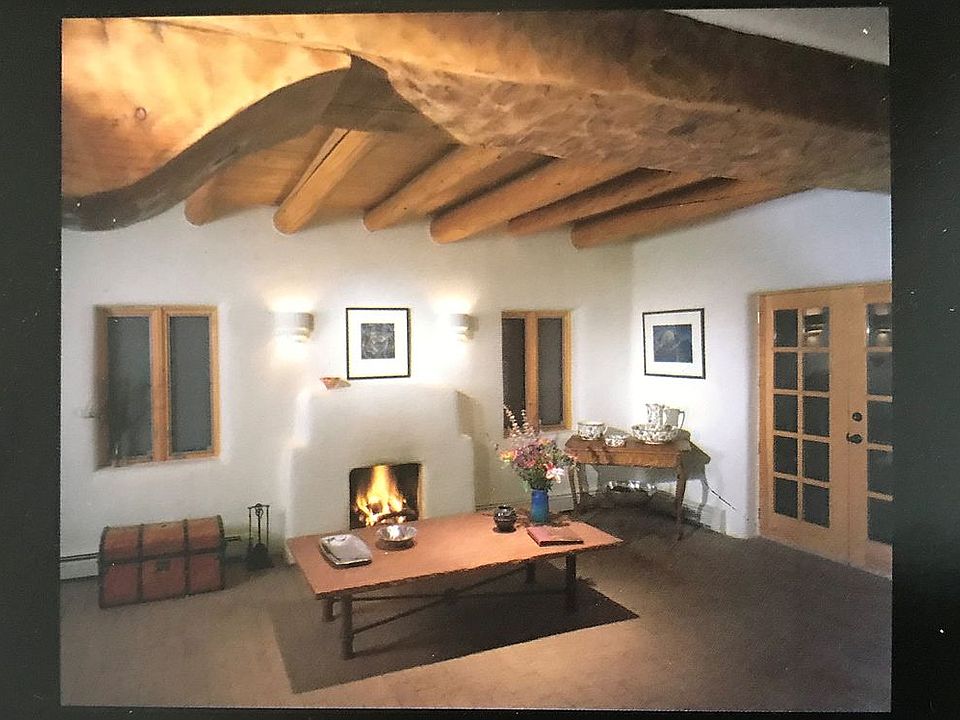 1st image of 217 Hinde St