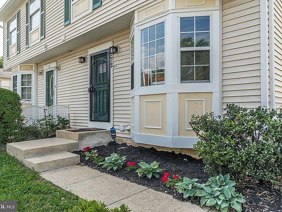 4th image of 972 Central Hills Ln
