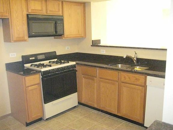 2nd image of 1805 Grove Ave