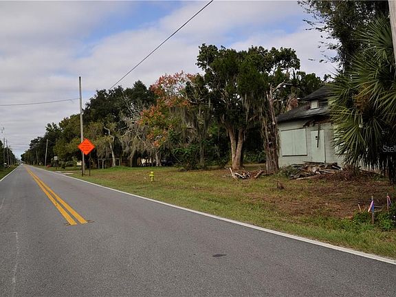 3rd image of 3560 Celery Ave