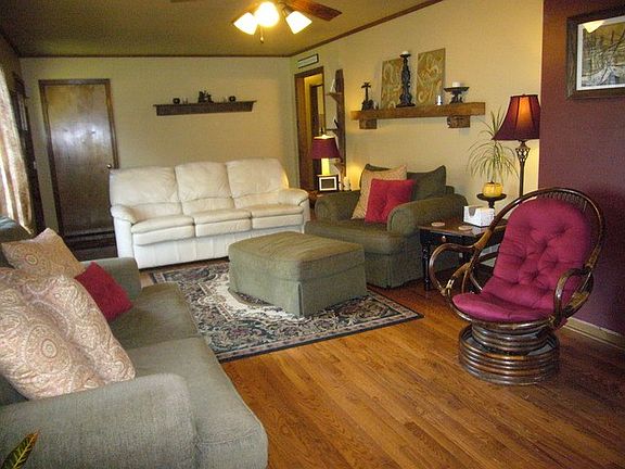 4th image of 1056 Linda Ln