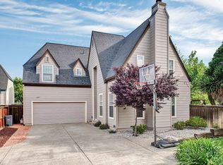 2308 Roburta Ln, Santa Rosa, CA 95403