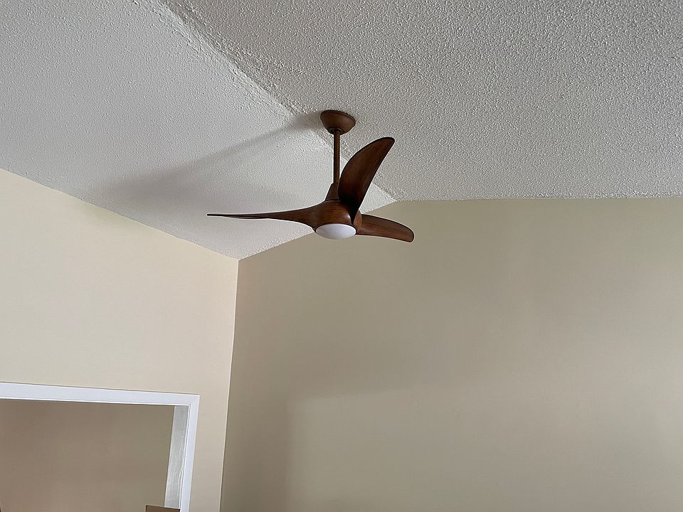 2nd image of 502 W Poplar Ave