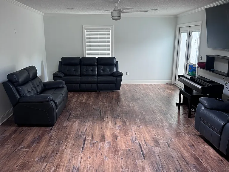 299 Lee Dr — Photo 10