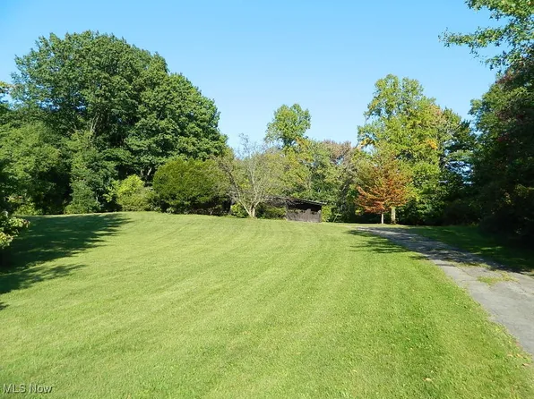 12951 Westchester Trl, Chesterland, OH 44026