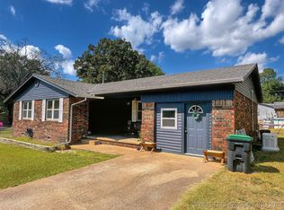 105 Songbird Dr, Tahlequah, OK 74464