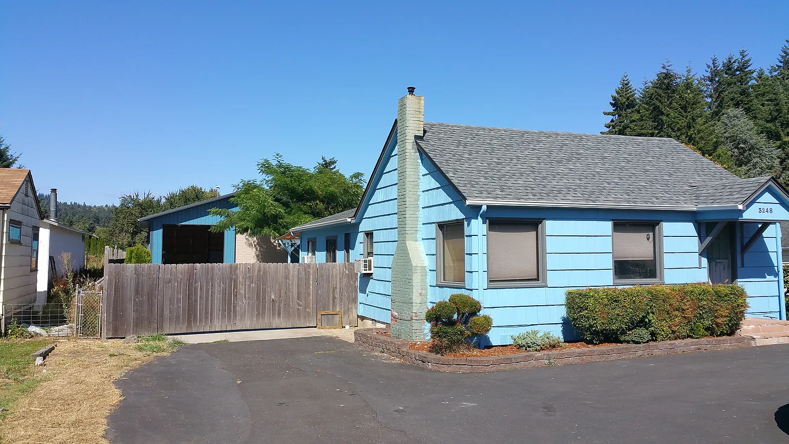 3248 Oak St photo 1