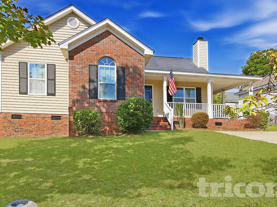 38 Coachmen Ct