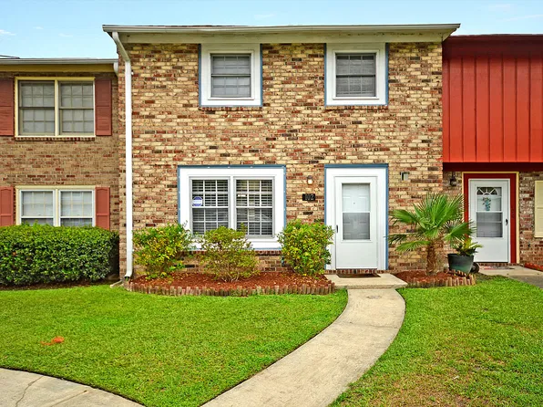 102 Bassett Ct, Goose Creek, SC 29445