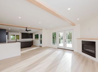 6960 Sunshine Coast Hwy, Sechelt, BC V7Z0N2