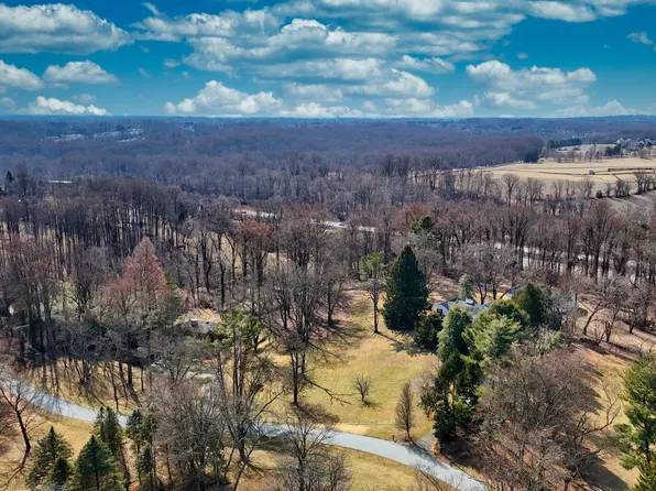 9121 Field Rd, Baltimore, MD 21208