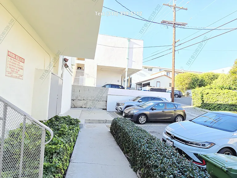 1420 Barry Ave #4 — Photo 13