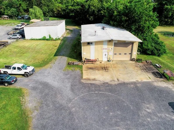 10321 Fairgrounds Rd, Huntingdon, PA 16652