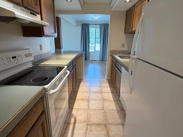 1535 Castlerock Ave #25 — Photo 8