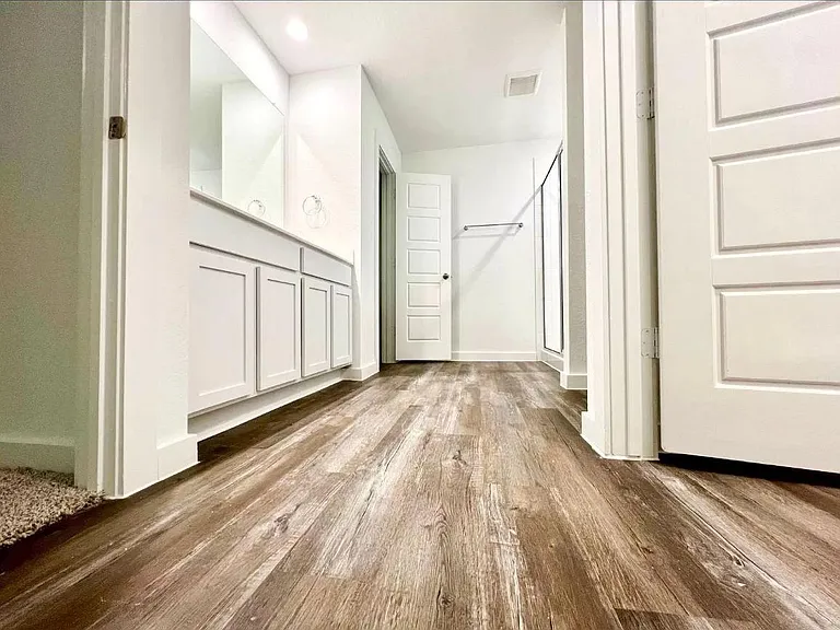 1122 Briscoe Ct — Photo 31