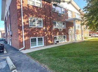 10122 Hartford Ct APT GA, Schiller Park, IL 60176