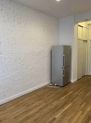 Rented by Compass | media 9