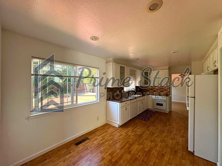 2391 Sandpiper Way — Photo 6
