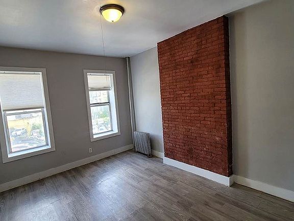 4th image of 420 E 148th St #3R