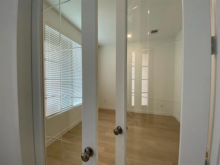 4523 Sunny Hazel Ln — Photo 13