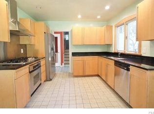 3 Tulip Tree Ln, Norwalk, CT 06851