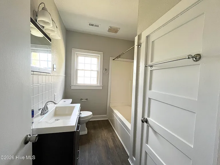 784 S Sandy Hook Rd — Photo 8