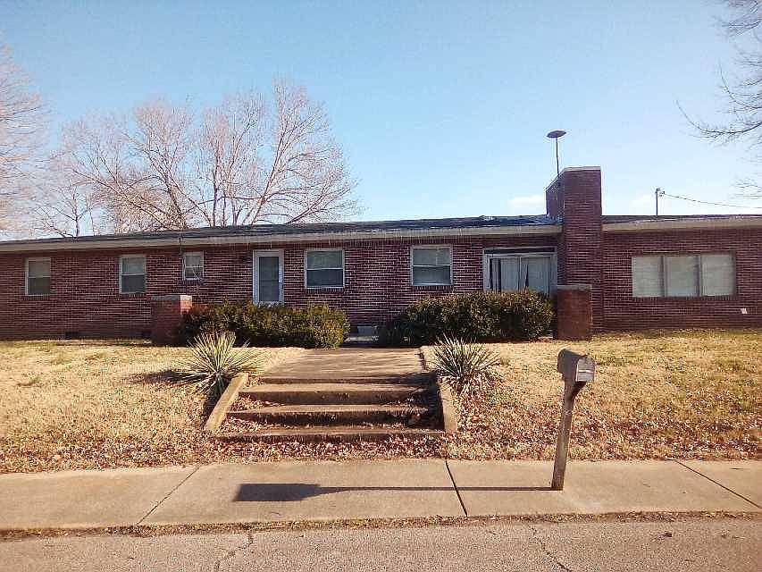 50 Huntingdon St, Lexington, TN 38351 MLS 11243840 Zillow