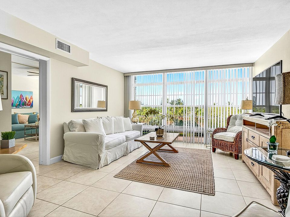 1st image of 2333 Indian River Boulevard #404