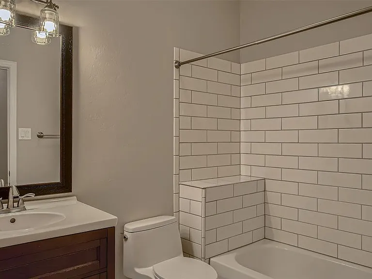 4112 Sun Meadows St — Photo 32