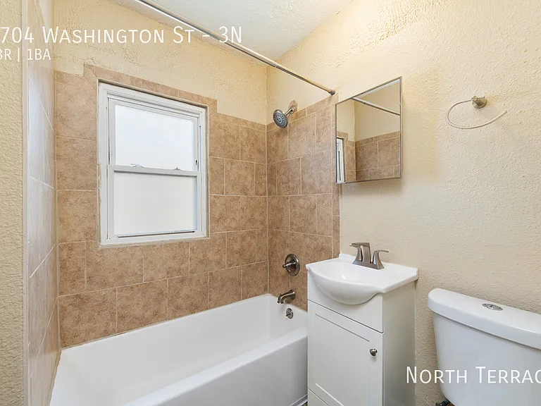 3704 Washington St #3N — Photo 12
