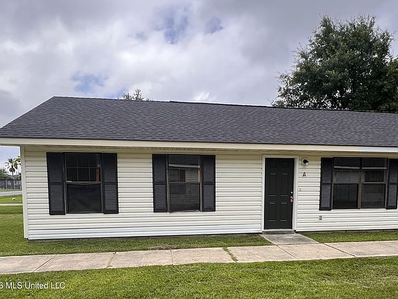 2nd image of 2414 34th Ave #A