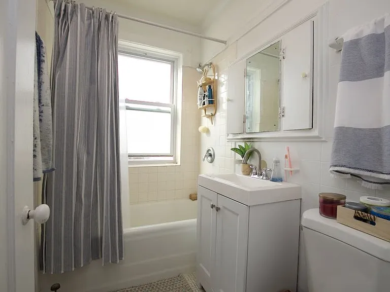 918 Green Bay Rd #J3 — Photo 13
