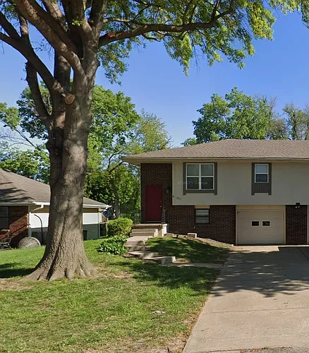 3211 Squire Ln Photo 1