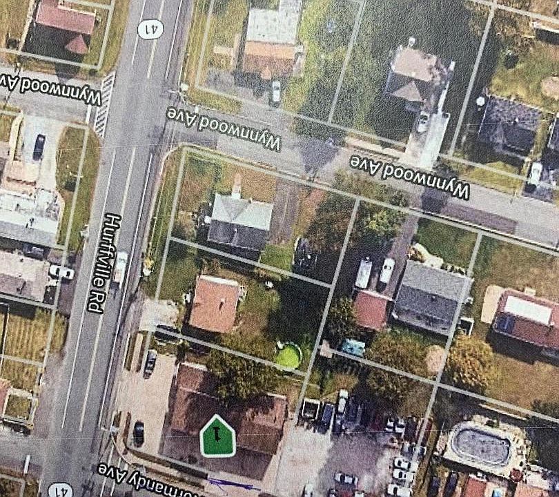 2nd image of 1925 Normandy Ave