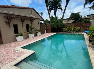6540 Patio Ln, Boca Raton, FL 33433