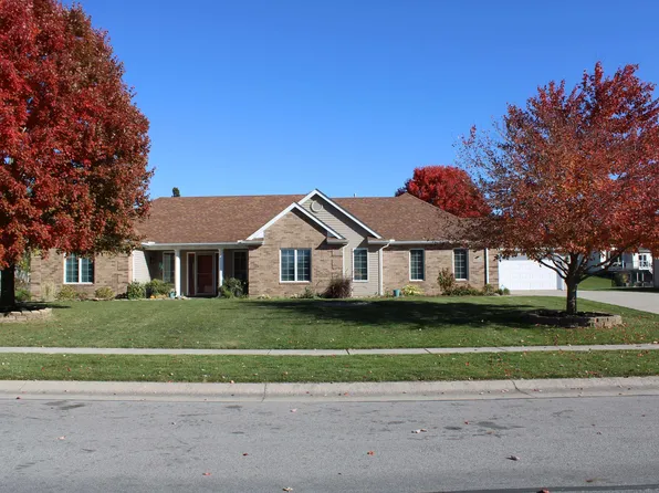 408 Steeplechase Dr, Auburn, IN 46706