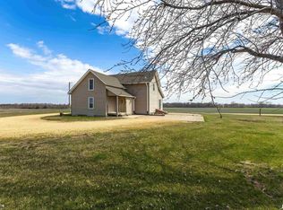 29910 140th Ave, Donahue, IA 52746