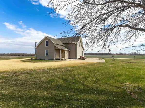 29910 140th Ave, Donahue, IA 52746