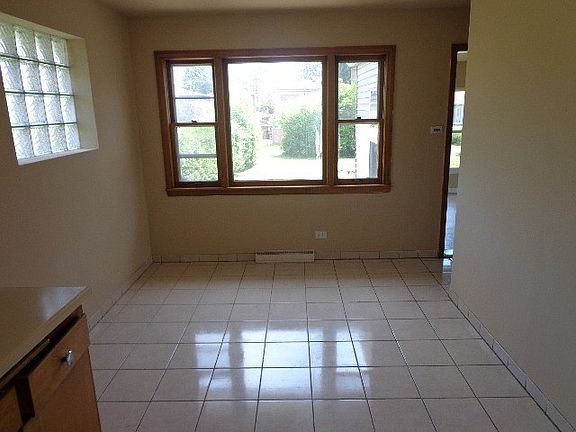 5th image of 7545 Karlov Ave