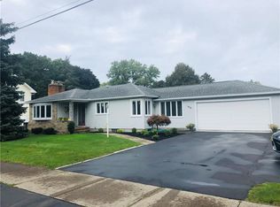 146 Thomas Ave, Rochester, NY 14617