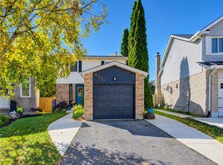 527B Rosemeadow Cres, Waterloo, ON N2T1Z9