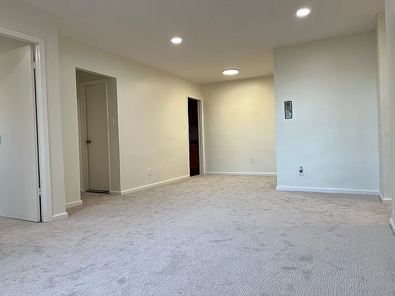 2nd image of 13740 45th Ave APT 4D