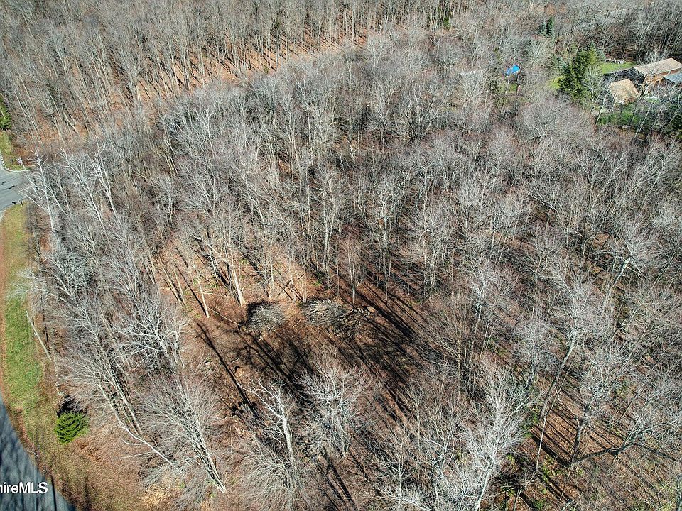 1st image of 13 Lafayette Dr