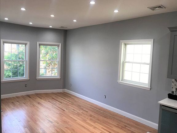 4th image of 416 Bedford Ave Floor 3